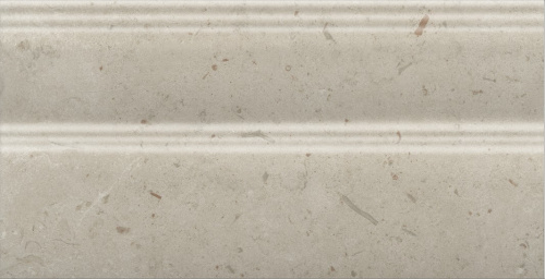 Керамическая плитка KERAMA MARAZZI Плинтус Карму бежевый матовый обрезной 30x15x1,7